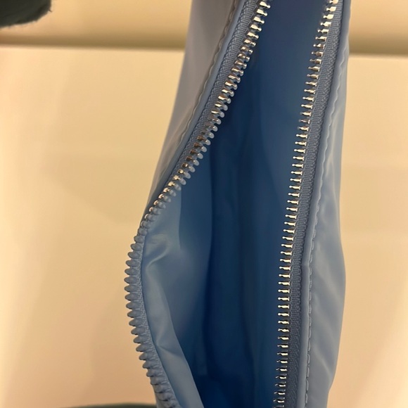 COTTON ON CUTE MINI SHOULDER BAG IN BABY BLUE🦋🐬🌊🦕 - Picture 2 of 4